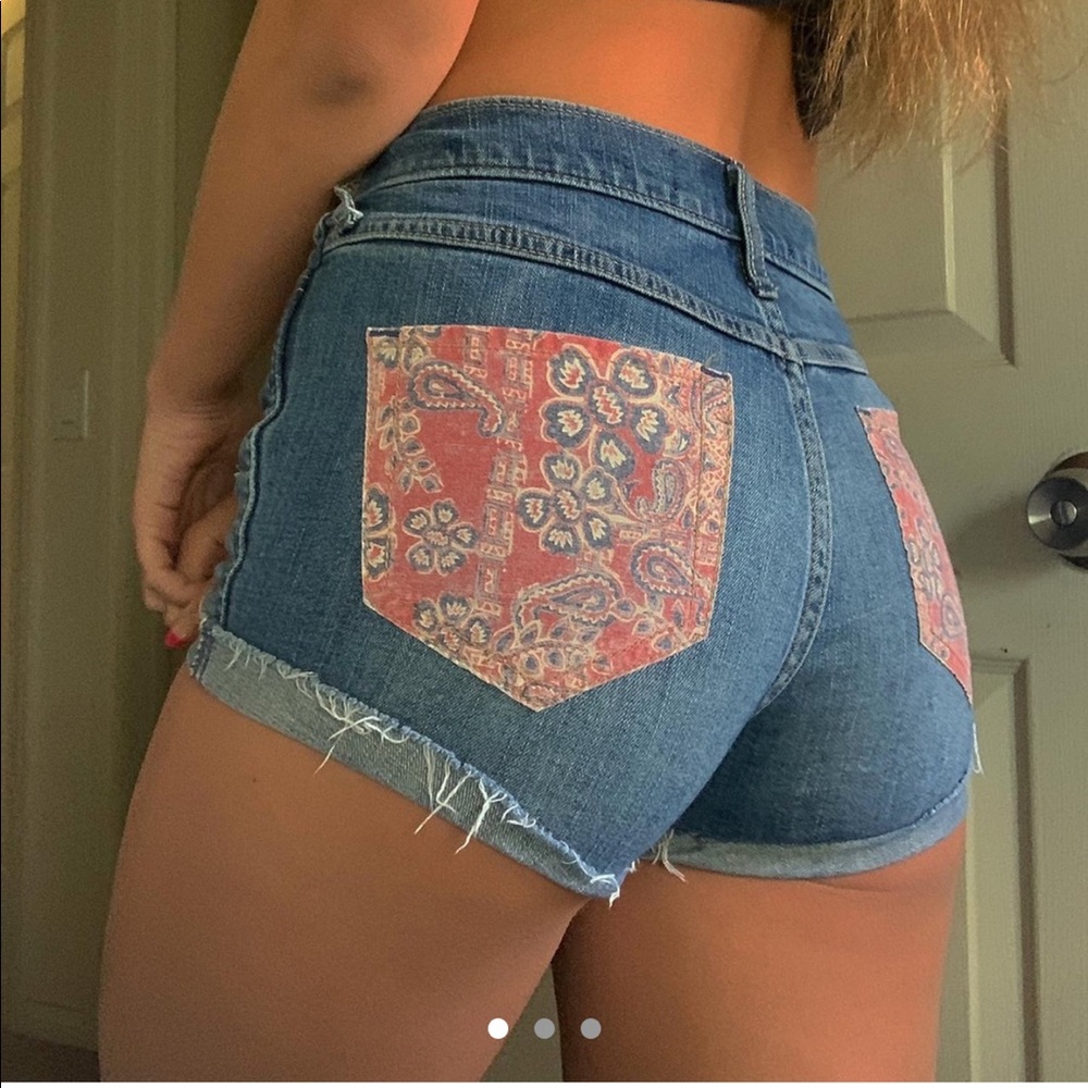 Hollister Bandanna print shorts❤️